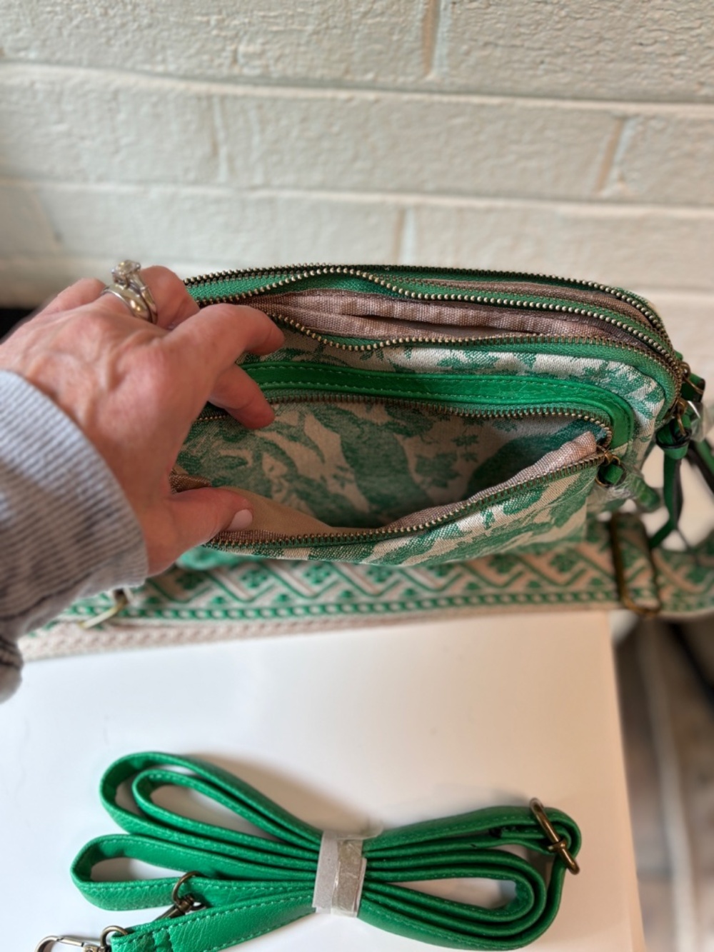 European Mandoline Fabric and Vegan Leather Crossbody Purse NWT - Picture 4 of 10